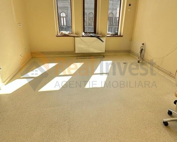 De inchiriat spatiu comercial stradal pentru cabinet medical/stomatologic zona centrala