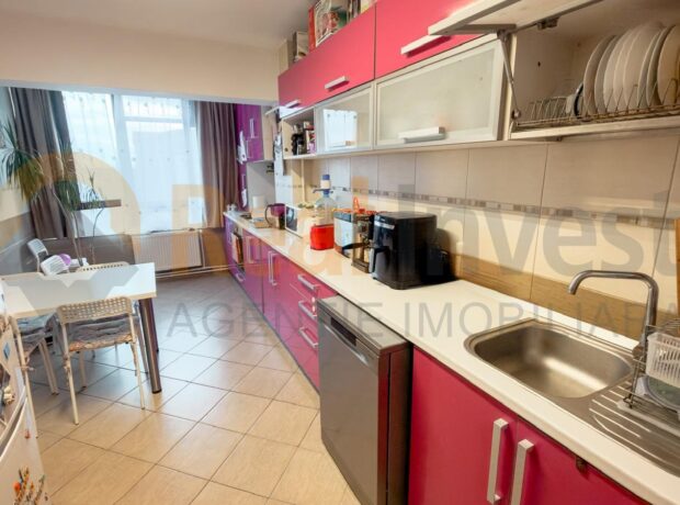 Vanzare apartament 2 camere, 72 mp, bloc 2007 Str. Tecuci, Galati